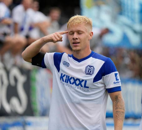 15.08.2026, Hänsch-Arena, Meppen, GER, 3. Liga, 2. Spieltag: SV Meppen vs SG Sonnenhof Großaspach, Luca Prasse (SV Meppen 31) gestikuliert jubelt nach seinem 2:0-Tor DFL REGULATIONS PROHIBIT ANY USE OF PHOTOGRAPHS AS IMAGE SEQUENCES AND OR QUASI-VIDEO. Meppen Niedersachsen Hänsch-Arena *** August 15, 2026, Hänsch Arena, Meppen, GER, 3rd Division, Matchday 2: SV Meppen vs. SG Sonnenhof Großaspach, Luca Prasse of SV Meppen, No. 31, celebrates with gestures after scoring the 2–0 goal. DFL REGULATIONS PROHIBIT ANY USE OF PHOTOGRAPHS AS IMAGE SEQUENCES AND OR QUASI-VIDEO. Meppen, Lower Saxony, Hänsch Arena