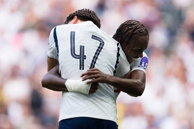 Mikey Moore (left) of Tottenham Hotspur celebrates scoring his teams third goal with assist maker Mathys Tel (right) Tottenham Hotspur vs Hoffenheim, Club Friendlies, Tottenham Hotspur Stadium, London, UK - 15 Aug 2026London Tottenham Hotspur Stadium United Kingdom  Copyright: xWiredxPhotos Shutterstockx 17084203bb