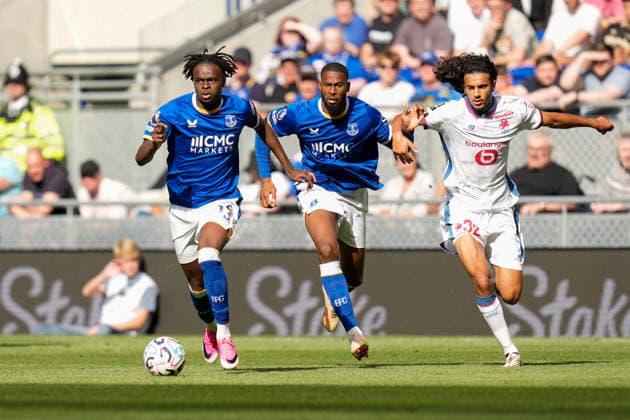 Everton v LOSC, Pre-Season Friendly Tyrique George of Everton makes a break during the Everton v LOSC Pre-Season Friendly match at the Hill Dickinson Stadium, Liverpool, England on 15 August 2026 Credit: Steve Flynn Every Second Media Editorial use only. All images are copyright Every Second Media Limited. No images may be reproduced without prior permission. Copyright: xIMAGO EveryxSecondxMediax ESM-2091-0060 StevexFlynnx xEveryxSecondxMediax