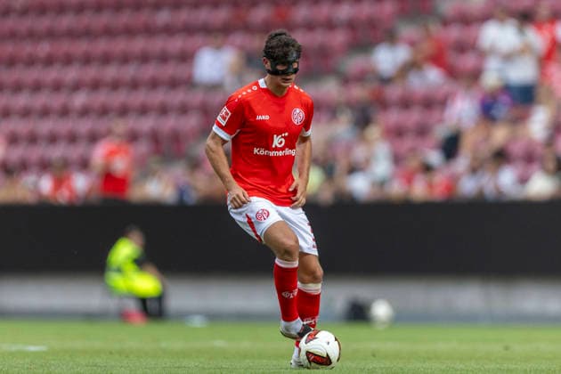 GER, Mainz, Fussball, Testspiel, FSV Mainz 05 vs. AFC Bournemouth im Bild v.l.: Fabio Gruber (FSV Mainz 05 03), Aktion mit Ball. 15.08.2026, MEWA-Arena Mainz DFL DFB REGULATIONS PROHIBIT ANY USE OF PHOTOGRAPHS AS IMAGE SEQUENCES AND OR QUASI-VIDEO, *** GER, Mainz, Soccer, Friendly Match, FSV Mainz 05 vs. AFC Bournemouth (pictured, from left): Fabio Gruber, FSV Mainz 05 03, in action with the ball, August 15, 2026, MEWA Arena Mainz DFL DFB REGULATIONS PROHIBIT ANY USE OF PHOTOGRAPHS AS IMAGE SEQUENCES AND OR QUASI-VIDEO, Copyright: HMBxMedia PaulxFritz