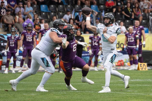15.08.2026, xhfmx, American Football European Football Alliance EFA , Munich Ravens - Frankfurt Galaxy Russell Tabor (Munich Ravens, 9) wirft einen Pass (DFL DFB REGULATIONS PROHIBIT ANY USE OF PHOTOGRAPHS as IMAGE SEQUENCES and or QUASI-VIDEO) Frankfurt *** August 15, 2026, xhfmx, American Football European Football Alliance (EFA), Munich Ravens, Frankfurt Galaxy, Russell Tabor, Munich Ravens, 9 throws a pass. DFL and DFB regulations prohibit any use of photographs as image sequences and or quasi-video. Frankfurt