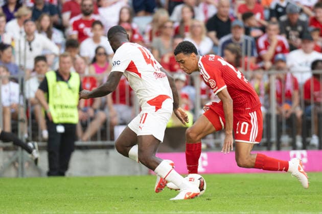 Lutsharel Geertrudia 41 (RB Leipzig), Jamal Musiala 10 (FC Bayern Muenchen), FC Bayern Muenchen - RB Leipzig, Fussball, Telekom Cup, Freundschaftsspiel, 15.08.2026 DFB regulations prohibit any use of photographs as image sequences and or quasi-video Muenchen Bayern Deutschland *** Lutsharel Geertrudia 41 RB Leipzig, Jamal Musiala 10 FC Bayern Munich, FC Bayern Munich, RB Leipzig, soccer, Telekom Cup, friendly match, August 15, 2026. DFB regulations prohibit any use of photographs as image sequences and or quasi-video. Munich, Bayern, Germany Copyright: xkolbert-press UlrichxGamelx