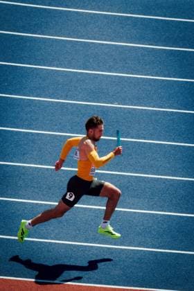 European Athletics Championships; Birmingham, 15.08.2026 Heiko Gussmann of Germany runs the relay leg while holding the baton during the European Athletics Championships at Alexander Stadium in Birmingham on August 10, 2026. *** European Athletics Championships, Birmingham, August 15, 2026: Heiko Gussmann of Germany runs his leg of the relay while holding the baton during the European Athletics Championships at Alexander Stadium in Birmingham on August 10, 2026 Copyright: xBEAUTIFULxSPORTS Flatemerschx