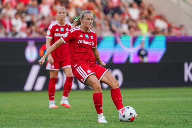 Magdalena Eriksson (FC Bayern Muenchen, 05) beim Pass, FC Bayern München vs. VfL Wolfsburg, Fussball, Google Pixel Supercup der Frauen, , Saison 2026 2027, 14.08.2026, FC Bayern München vs. VfL Wolfsburg, Fussball, Google Pixel Supercup der Frauen, , Saison 2026 2027, 14.08.2026 Ingolstadt *** Magdalena Eriksson, FC Bayern Munich, No. 5 on a pass, FC Bayern Munich vs. VfL Wolfsburg, soccer, Google Pixel Women s Super Cup, , 2026–2027 season, August 14, 2026, FC Bayern Munich vs. VfL Wolfsburg, soccer, Google Pixel Women’s Super Cup, , 2026–2027 season, August 14, 2026, Ingolstadt Copyright: xEibner-Pressefoto ChristianxLangx EP_CLG