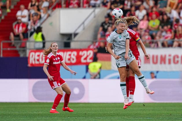 Anny Kerim-Lindland (VfL Wolfsburg, 38) setzt sich im Kopfballduell gegen Glodis Perla Viggosdottir (FC Bayern Muenchen, 04) durch, FC Bayern München vs. VfL Wolfsburg, Fussball, Google Pixel Supercup der Frauen, , Saison 2026 2027, 14.08.2026, FC Bayern München vs. VfL Wolfsburg, Fussball, Google Pixel Supercup der Frauen, , Saison 2026 2027, 14.08.2026 Ingolstadt *** Anny Kerim Lindland of VfL Wolfsburg, 38, wins a header duel against Glodis Perla Viggosdottir of FC Bayern Munich, 04, FC Bayern Munich vs. VfL Wolfsburg, Soccer, Google Pixel Women’s Super Cup, , 2026–2027 season, August 14, 2026, FC Bayern Munich vs. VfL Wolfsburg, Soccer, Google Pixel Women’s Super Cup, 2026–2027 season, August 14, 2026, Ingolstadt Copyright: xEibner-Pressefoto ChristianxLangx EP_CLG