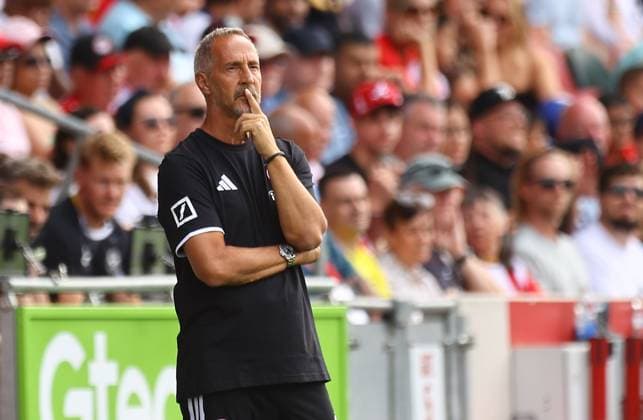 Adi Hutter head coach of Eintracht Frankfurt Brentford v Eintracht Frankfurt, Pre Season Friendly, Football, Gtech Community Stadium, London, UK - 15 Aug 2026London Gtech Community Stadium United Kingdom EDITORIAL USE ONLY No use with unauthorised audio, video, data, fixture lists, club league logos or live services. Online in-match use limited to 120 images, no video emulation. No use in betting, games or single club league player publications.  Copyright: xMichaelxZemanek Shutterstockx 17070130ca