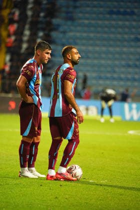 ISTANBUL, TURKEY - AUGUST 15: Ruslan Malinovskyi (L) and Mohamed Salah of Trabzonspor during the Turkish Super League 2026 27 match between Kasimpasa SK and Trabzonspor at Recep Tayyip Erdogan Stadium on August 15, 2026 in Istanbul, Turkey. Istanbul Kasimpasa Turkey Copyright: xSeskimphotox Kasimpasa-Trabzonspor-1508 (175)