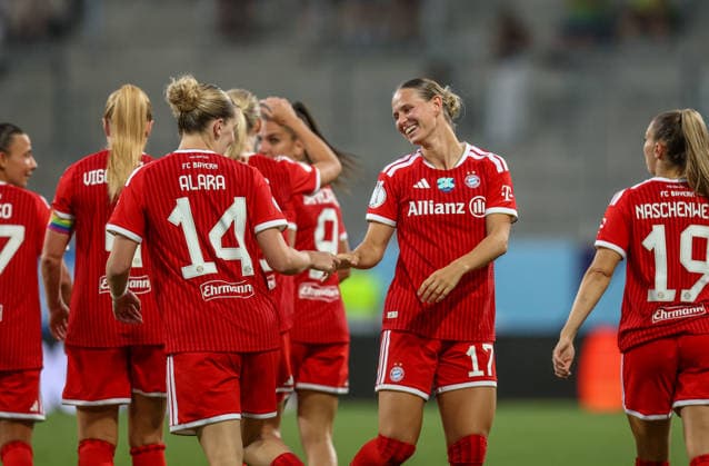 GER, Ingolstadt, Bayern München vs VfL Wolfsburg, DFB, Google Pixel Supercup der Frauen, Fussball, Spielzeit 2026 2027, Audi-Sportpark, Finale im Bild: Klara Bühl (FC Bayern München Frauen 17) erzielt den Treffer zum 3:0, Tor, Jubel und Freude, Emotionen DFB DFL REGULATIONS PROHIBIT ANY USE OF PHOTOGRAPHS AS IMAGE SEQUENCES AND OR QUASI-VIDEO, 15.08.2026 *** GER, Ingolstadt, Bayern Munich vs. VfL Wolfsburg, DFB, Google Pixel Women s Super Cup, Soccer, 2026–2027 Season, Audi Sportpark, Final: Klara Bühl of FC Bayern Munich Women s U-17 scores the goal to make it 3–0, Goal, Celebration and joy, emotions. DFB and DFL regulations prohibit any use of photographs as image sequences and or quasi-video. August 15, 2026 Copyright: HMBxMedia HendrikxHamelau
