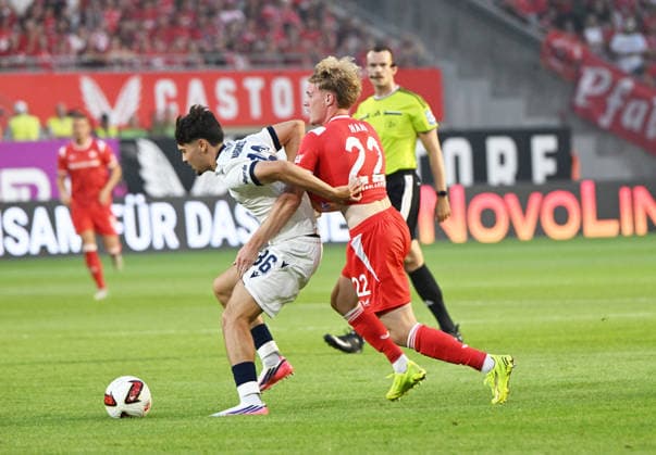 Fussball - 2. Bundesliga - Saison 2026 27 1. FC Kaiserslautern 15.08.2026 Fritz-Walter-Stadion 1. FC Kaiserslautern (fck) - Karlsruher SC (ksc) Rafael PINTO PEDROSA (Karlsruher SC), li - Mika HAAS (1. FC Kaiserslautern) 1. FC Kaiserslautern *** Soccer 2. Bundesliga 2026–27 Season 1 FC Kaiserslautern August 15, 2026 Fritz Walter Stadium 1 FC Kaiserslautern (FCK) vs. Karlsruher SC (KSC) Rafael PINTO PEDROSA Karlsruher SC, li Mika HAAS 1 FC Kaiserslautern 1 FC Kaiserslautern