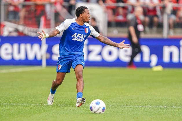 2026-8-15 FC Utrecht v AZ Alkmaar - Dutch Vriendenloterij Eredvisie UTRECHT, NETHERLANDS - AUGUST 15: Elijah Dijkstra of AZ Alkmaar looks dejected during the Dutch Vriendenloterij Eredvisie match between FC Utrecht and AZ Alkmaar at Stadion Galgenwaard on August 15, 2026 in Utrecht, Netherlands. Utrecht Stadion Galgenwaard Netherlands Content not available for redistribution in The Netherlands directly or indirectly through any third parties. Copyright: xAndrexWeeningx