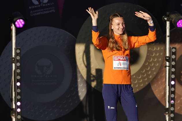 UK: 27th European Athletics Championships - Birmingham 2026, 15 August 2026 BIRMINGHAM, ENGLAND: August 15: Femke Broeders-Bol of Netherlands in the medal ceremony of the Women™s 800m during day five of the 27th European Athletics Championships at Alexander Stadium on August 15 2026 Photo by Ben Booth SportPix SIPA USA Birmingham Alexander Stadium West Midlands England Copyright: xBenxBoothx