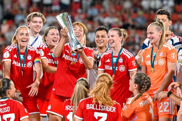 Football, Women, Super Cup, Winners: FC Bayern Munich
