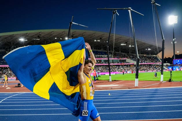 260815 Andreas Almgren of Sweden celebrates winning gold in men s 10 000 meter during day 6 of the 2026 European Athletics Championships on August 15, 2026 in Birmingham. Photo: Maxim Thore BILDBYRAN kod MT MT1071 friidrott athletics friidrett friidrotts-em em friidretts-em 2026 european athletics championships day 6 bbeng jubel sweden sverige *** August 15, 2026: Andreas Almgren of Sweden celebrates winning gold in the men’s 10,000-meter race on Day 6 of the 2026 European Athletics Championships on August 15, 2026 in Birmingham. Photo by Maxim Thore. BILDBYRAN code MT MT1071 track and field athletics friidrett friidrotts em em friidretts em 2026 European Athletics Championships Day 6 BBENG celebration Sweden  Copyright: MAXIMxTHORE BB260815MT031