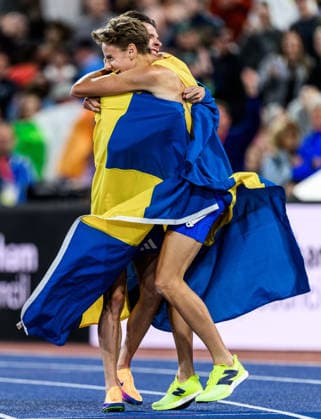 260815 Andreas Almgren of Sweden celebrates first place in men s 10 000 meter and Samuel Pihlström of Sweden celebrates second place in men s 1500 meter final during day 6 of the 2026 European Athletics Championships on August 15, 2026 in Birmingham. Photo: Mathias Bergeld BILDBYRAN kod MB MT1071 friidrott athletics friidrett friidrotts-em em friidretts-em 2026 european athletics championships day 6 bbeng *** August 15, 2026: Andreas Almgren of Sweden celebrates winning first place in the men’s 10,000-meter race, and Samuel Pihlström of Sweden celebrates finishing second in the men’s 1,500-meter final during Day 6 of the 2026 European Athletics Championships on August 15, 2026 in Birmingham. Photo by Mathias Bergeld, BILDBYRAN, code MB MT1071. track and field, athletics, friidrett, friidrotts EM, 2026 European Athletics Championships, Day 6, BBENG  Copyright: MATHIASxBERGELD BB260815MB157