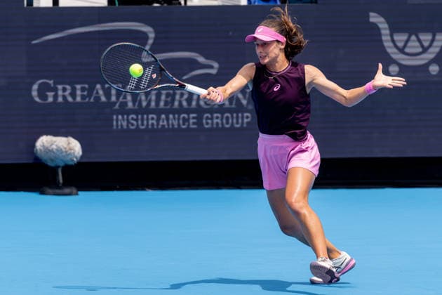 August 15, 2026, Mason, Ohio, U.S: Zeynep Sonmez (TUR) hits a forehand shot during SaturdayÃ¢â‚¬â ¢s second round of the Cincinnati Open at the Lindner Family Tennis Center , Mason, Oh. Tennis 2026 - Cincinnati Open WTA, Tennis Damen  - ZUMAs304 20260815_zaf_s304_023 Copyright: xScottxStuartx