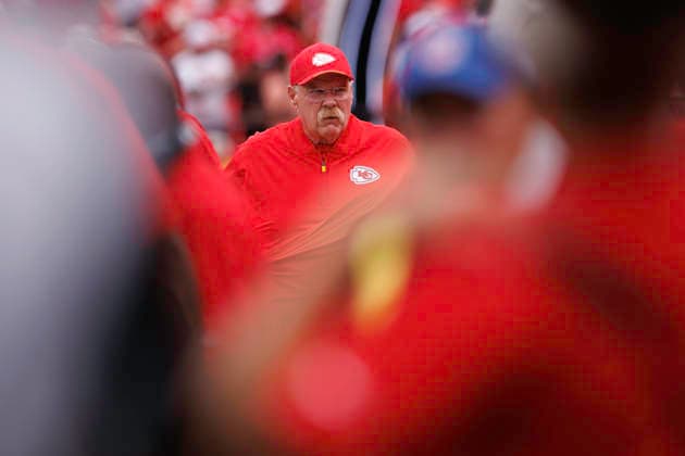 KANSAS CITY, MO - AUGUST 15: Kansas City Chiefs head coach Andy Reid walks on the sidelines during the first half against the Los Angeles Rams on August 15th at Arrowhead Stadium in Kansas City, Missouri. (Photo by William Purnell Icon Sportswire) NFL, American Football Herren, USA AUG 15 Rams at Chiefs EDITORIAL USE ONLY Icon2026081500997