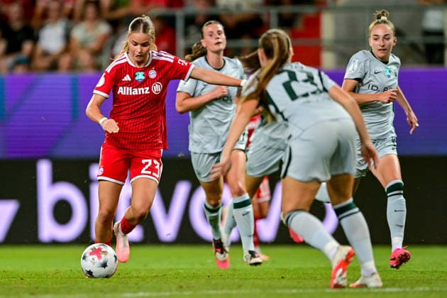 Sophie PROOST (FC Bayern Muenchen, FCB, 23) am Ball, Katharina Piljic (Wolfsburg, 17) Lou Bogaert (Wolfsburg, 23) und Sophia Kleinherne (Wolfsburg, 4), 15.08.2026, Ingolstadt (Deutschland), Fussball, Google Pixel Supercup, FC Bayern München - VfL Wolfsburg, DFB DFL REGULATIONS PROHIBIT ANY USE OF PHOTOGRAPHS AS IMAGE SEQUENCES AND OR QUASI-VIDEO. *** Sophie PROOST, FC Bayern Munich (FCB), 23, in possession; Katharina Piljic, Wolfsburg, 17; Lou Bogaert, Wolfsburg, 23; and Sophia Kleinherne, Wolfsburg, 4, August 15, 2026, Ingolstadt, Germany, soccer, Google Pixel Super Cup, FC Bayern Munich vs. VfL Wolfsburg, DFB and DFL regulations prohibit any use of photographs as image sequences and or quasi-video xslx