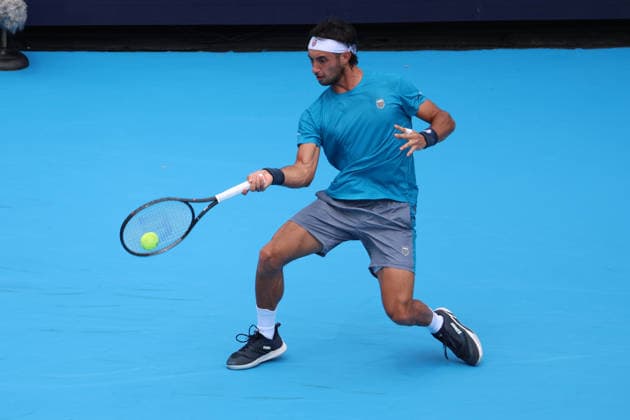 August 15, 2026, Mason, Oh, USA: Cincinnati Open Tennis 2026 - Thiago Augustin Tirante plays a ball against Novak Djokovic. ZUMAPress Mason USA - ZUMAn24_ 20260815_zaf_n24_181 Copyright: xWallyxNellx