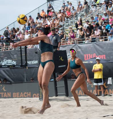 August 15, 2026, Manhattan Beach, California, USA: MELISSA HUMANA-PAREDES passes the ball during her second match on day two af the Manhattan Beach Open. Manhattan Beach USA - ZUMAl183 20260815_znp_l183_008 Copyright: xJasenxLaksx
