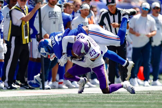 August 15, 2026: During the game, New York Giants tight end Isaiah Likely (9) advances the ball upfield against the Minnesota Vikings before being tackled by Minnesota Vikings cornerback James Pierre (23) in a NFL, American Football Herren, USA preseason game at MetLife Stadium in East Rutherford, NJ. The Minnesota Vikings defeat the New York Giants 13-10. Cal Media East Rutherford USA - ZUMAc04_ 20260815_faf_c04_261 Copyright: xShaquanxWoodyx