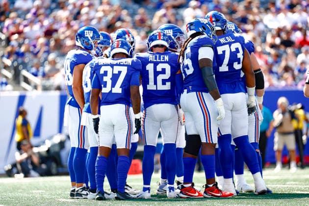 August 15, 2026: During the game, the New York Giants huddle up in a NFL, American Football Herren, USA preseason game at MetLife Stadium in East Rutherford, NJ. The Minnesota Vikings defeat the New York Giants 13-10. Cal Media East Rutherford USA - ZUMAc04_ 20260815_faf_c04_065 Copyright: xShaquanxWoodyx