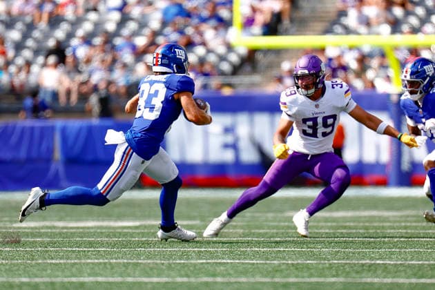 August 15, 2026: During the game, New York Giants wide receiver Dalen Cambre (83) advances the ball upfield against the Minnesota Vikings in a NFL, American Football Herren, USA preseason game at MetLife Stadium in East Rutherford, NJ. The Minnesota Vikings defeat the New York Giants 13-10. Cal Media East Rutherford USA - ZUMAc04_ 20260815_faf_c04_060 Copyright: xShaquanxWoodyx