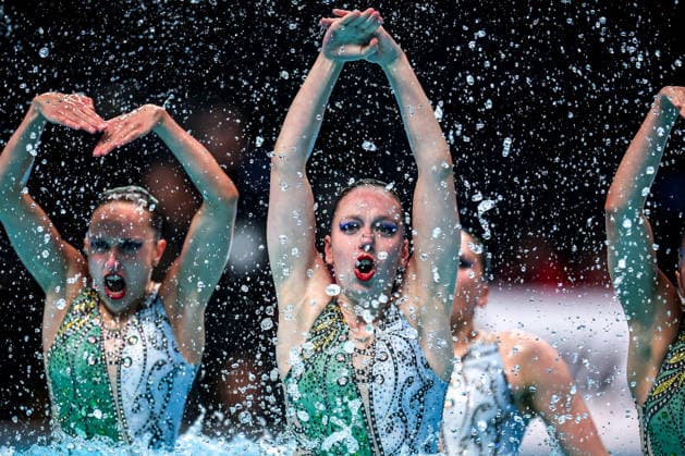 (260816) -- BUDAPEST, Aug. 16, 2026 -- Members of Team Hungary perform during the Team Acrobatic Final of the World Aquatics Junior Artistic Swimming Championships in Budapest, Hungary, on Aug. 15, 2026. (Photo by Xinhua) (SP)HUNGARY-BUDAPEST-ARTISTIC SWIMMING-WORLD JUNIOR CHAMPIONSHIPS-TEAM ACROBATIC DavidxBalogh 