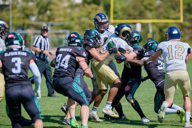 Derby der Stadt Nürnberg in der American Football Regionalliga Bayern, Nürnberg Rams vs. Nürnberg Hawks, American Football Bayern Nürnberg Rams vs. Nürnberg Hawks, American Football Bayern Nuremberg Berthold-Brecht-Sportanlage Bayern Deutschland *** Nuremberg City Derby in the Bavarian American Football Regional League: Nuremberg Rams vs. Nuremberg Hawks, American Football Bavaria: Nuremberg Rams vs. Nuremberg Hawks, American Football Bavaria, Nuremberg Berthold Brecht Sports Complex, Bavaria, Germany Copyright: x30nullvierxPhotographie,xGerhardxLehnerx