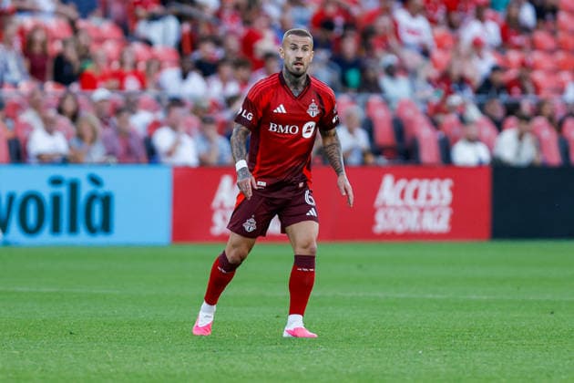 Toronto FC v New England Revolution Nicklas Dorsch 6 of Toronto FC makes his home debut during a Major League Soccer game between Toronto FC and the New England Revolution at BMO Field in Toronto, Ontario, Canada, on August 15, 2026. Toronto Ontario Canada  Copyright: xIndrawanxKumalax originalFilename:kumala-majorlea260815_npMel.jpg
