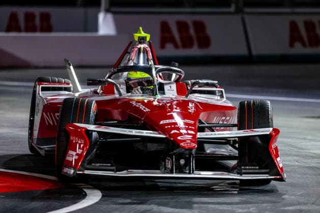 Oliver Rowland (Nissan Formula E Team, 01) drittes freies Training Free Practice 3, ABB FIA Formula E World Championship, WM, Weltmeisterschaft London e-Prix 2026, Vereinigtes Koenigreich, Saison 12 2025 26, Runde 17, 16.07.2026, ABB FIA Formula E World Championship, London e-Prix 2026, Vereinigtes Koenigreich, Saison 12 2025 26, Runde 17, 16.07.2026 London *** Oliver Rowland, Nissan Formula E Team, 01, Third Free Practice (FP3), ABB FIA Formula E World Championship, 2026 London e-Prix, United Kingdom, Season 12 (2025–26), Round 17, July 16, 2026, ABB FIA Formula E World Championship, 2026 London ePrix, United Kingdom, Season 12 (2025–26), Round 17, July 16, 2026, London Copyright: xEibner-Pressefoto LauraxRoemerx EP_LRR