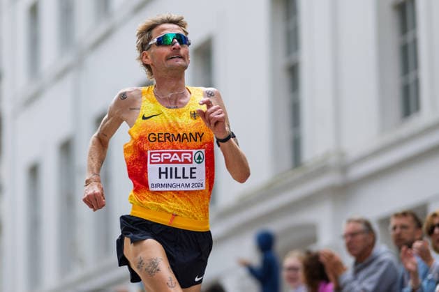 BIRMINGHAM, UNITED KINGDOM - AUGUST 16: Erik Hille of Germany competes in the Men s Marathon during the European Athletics Championships in Birmingham on August 16, 2026 in Birmingham, United Kingdom. England United Kingdom Copyright: xBEAUTIFULxSPORTS TobiasxLacknerx