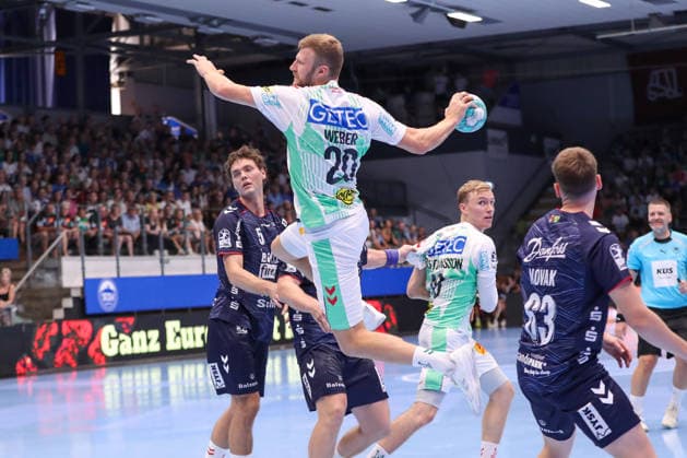Sport Bilder des Tages 16.08.2026, xgox, Handball - Wartburg Cup SC Magdeburg - SG Flensburg-Handewitt emspor, v.l. Philipp Weber (Magdeburg, 20) wirft Tor, Torschuetze, erzielt Tor, Treffer, scores the goal Eisenach *** August 16, 2026, xgox, Handball Wartburg Cup: SC Magdeburg vs. SG Flensburg Handewitt, emspor; from left: Philipp Weber (Magdeburg), 20 shots on goal, goal scorer, scores the goal, Eisenach