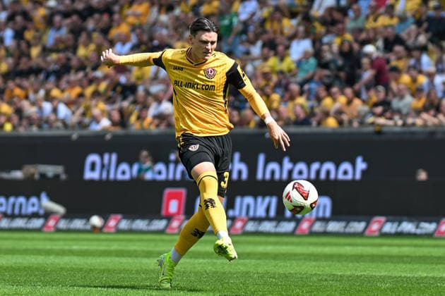 Fußball I Herren I Saison 2026-2027 I 2. Bundesliga I 2. Spieltag I SG Dynamo Dresden - SV Darmstadt 98 I 16.08.2026 Thomas Keller (39, SG Dynamo Dresden) Freisteller, Nahaufnahme, Porträt, Portrait, Einzelfoto, Einzelbild, Körper Dresden Rudolf-Harbig-Stadion (Lennestr. 12) Sachsen Deutschland *** Soccer I Men s I 2026–2027 Season I 2. Bundesliga I Matchday 2 I SG Dynamo Dresden vs. SV Darmstadt 98 I August 16, 2026 Thomas Keller 39, SG Dynamo Dresden, cutout, close-up, portrait, single photo, single image, body, Dresden, Rudolf Harbig Stadium, Lennestr. 12, Saxony, Germany Copyright: xLobeca InesxHähnelx