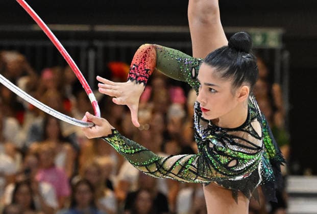 16.08.2026, xhbx, Rhythmische Sportgymnastik Weltmeisterschaft 2026, v.l. Sofia Raffaeli (Italien) Reifen Frankfurt am Main *** August 16, 2026, xhbx, 2026 Rhythmic Gymnastics World Championships, from left: Sofia Raffaeli (Italy), hoop, Frankfurt am Main