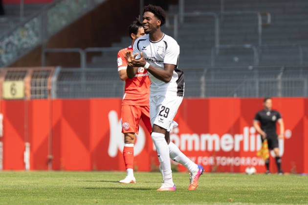 16.08.2026, xhfmx, Fussball Regionalliga Suedwest, FSV Mainz 05 U23 - FSV Frankfurt Uche Obiogumu (FSV Frankfurt, 17) (DFL DFB REGULATIONS PROHIBIT ANY USE OF PHOTOGRAPHS as IMAGE SEQUENCES and or QUASI-VIDEO) Mainz *** August 16, 2026, xhfmx, Regionalliga Southwest soccer, FSV Mainz 05 U23 vs. FSV Frankfurt, Uche Obiogumu (FSV Frankfurt), 17 DFL and DFB regulations prohibit any use of photographs as image sequences and or quasi-video footage in Mainz