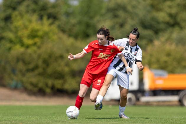 DFB-Pokal Playoffs Frauen: 1. FFV Erfurt vs. FC Ingolstadt 04; Erfurt; 16.08.2026 Lea Schrenk ( 19; 1. FFV Erfurt) gegen Erjona Zani ( 23; FC Ingolstadt 04) DFB-Pokal Playoffs Frauen: 1. FFV Erfurt vs. FC Ingolstadt 04; Sportforum Johannesplatz Erfurt; 16.08.2026 DFB REGULATIONS PROHIBIT ANY USE OF PHOTOGRAPHS AS IMAGE SEQUENCES AND OR QUASI-VIDEO. *** DFB Cup Playoffs Women s 1 FFV Erfurt vs. FC Ingolstadt 04 Erfurt August 16, 2026 Lea Schrenk 19 1 FFV Erfurt vs. Erjona Zani 23 FC Ingolstadt 04 DFB Cup Playoffs Women s 1 FFV Erfurt vs. FC Ingolstadt 04 Sportforum Johannesplatz, Erfurt, August 16, 2026 DFB regulations prohibit any use of photographs as image sequences and or quasi-video Copyright: xBEAUTIFULxSPORTS Duehringx