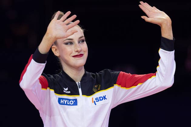 Weltmeisterschaft der Rhythmischen Sportgymnastik Darja Varfolomeev (Deutschland) wird Weltmeisterin mit dem Ball. Weltmeisterschaft der Rhythmischen Sportgymnastik vom 11. bis zum 16. August in der Festhalle in Frankfurt am Main. Einzelfinale., Frankfurt am Main Hessen Deutschland Festhalle *** Rhythmic Gymnastics World Championships: Darja Varfolomeev of Germany Wins World Championship Title in the Ball Event Rhythmic Gymnastics World Championships, August 11–16 at the Festhalle in Frankfurt am Main Individual Finals, Frankfurt am Main, Hesse, Germany, Festhalle