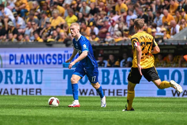 Fußball I Herren I Saison 2026-2027 I 2. Bundesliga I 2. Spieltag I SG Dynamo Dresden - SV Darmstadt 98 I 16.08.2026 Kai Klefisch (17, SV Darmstadt 98) mit Ball Freisteller, Nahaufnahme, Porträt, Portrait, Einzelfoto, Einzelbild, Körper Dresden Rudolf-Harbig-Stadion (Lennestr. 12) Sachsen Deutschland *** Soccer I Men s I 2026–2027 Season I 2. Bundesliga I Matchday 2 I SG Dynamo Dresden vs. SV Darmstadt 98 I August 16, 2026 Kai Klefisch 17, SV Darmstadt 98 with ball, cutout, close-up, portrait, individual photo, single image, body, Dresden, Rudolf Harbig Stadium, Lennestr. 12, Saxony, Germany Copyright: xLobeca InesxHähnelx