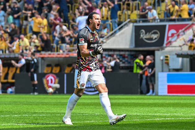 Fußball I Herren I Saison 2026-2027 I 2. Bundesliga I 2. Spieltag I SG Dynamo Dresden - SV Darmstadt 98 I 16.08.2026 Torjubel Tim Stanislaw Schreiber (1, SG Dynamo Dresden) Freisteller, Nahaufnahme, Porträt, Portrait, Einzelfoto, Einzelbild, Körper Dresden Rudolf-Harbig-Stadion (Lennestr. 12) Sachsen Deutschland *** Soccer I Men s I 2026–2027 Season I 2. Bundesliga I Matchday 2 I SG Dynamo Dresden vs. SV Darmstadt 98 I August 16, 2026 Goal celebration Tim Stanislaw Schreiber 1, SG Dynamo Dresden, cutout, close-up, portrait, single photo, single image, body, Dresden, Rudolf Harbig Stadium, Lennestr. 12, Saxony, Germany Copyright: xLobeca InesxHähnelx