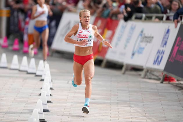 ATHLETICS - European Athletics Championships BIRMINGHAM,ENGLAND,16.AUG.26 - ATHLETICS - European Athletics Championships, Marathon, Women. Image shows Julia Mayer (AUT).  GEPAxpictures xRanjithxKumar