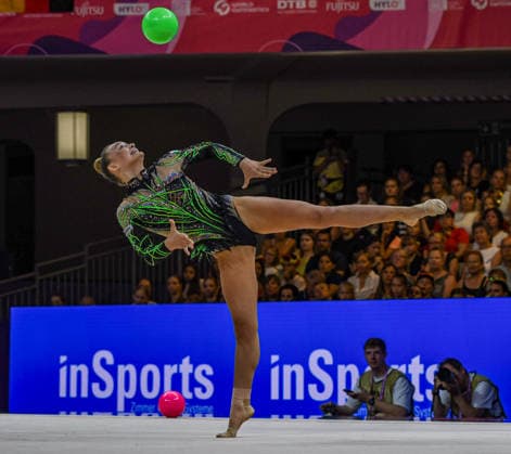 August 16, 2026, Frankfurt, Hesse, Germany: Italian gymnast TARA DRAGAS competes in the 42nd Rhythmic gymnastics, Rhythmische Sportgymnastik, RSG World Championships individual ball finals in the Festhalle in Frankfurt, Hesse, Germany on Sunday, August 16, 2026. 2026 Rhythmic Gymnastics World Championships Individual Finals  - ZUMAd168 20260816_zsp_d168_048 Copyright: xKaixDambachx