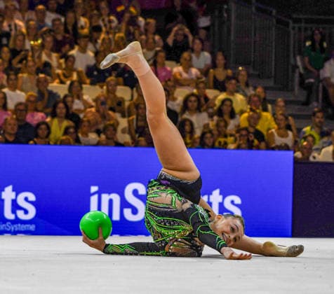 August 16, 2026, Frankfurt, Hesse, Germany: Italian gymnast TARA DRAGAS competes in the 42nd Rhythmic gymnastics, Rhythmische Sportgymnastik, RSG World Championships individual ball finals in the Festhalle in Frankfurt, Hesse, Germany on Sunday, August 16, 2026. 2026 Rhythmic Gymnastics World Championships Individual Finals  - ZUMAd168 20260816_zsp_d168_050 Copyright: xKaixDambachx