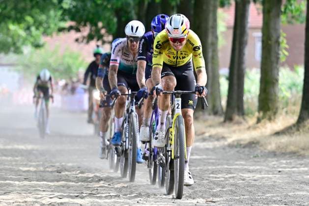 Belgian Gravel Championships 2026 GROBBENDONK, BELGIUM - AUGUST 16: Van Aert Wout (BEL) of Team Visma Lease a Bike pictured during the 2026 Belgian Gravel Championships on August 16, 2026 in Grobbendonk, Belgium, 16 08 2026 Grobbendonk Belgium  Copyright: xJanxDexMeuleneirx