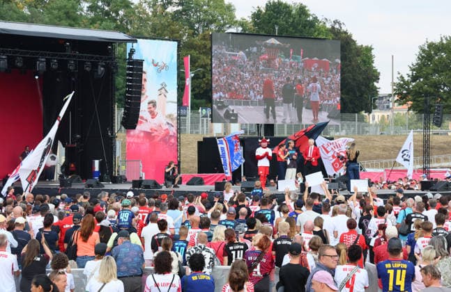 RB Leipzig Ð Saisoneroeffnung Bundesliga Leipzig, 16.08.2026, Festwiese vor der Red Bull Arena, Fussball, 1.Bundesliga, RB Leipzig, Saisoneröffnung , Im Bild: Season Heat Up 2026. Bühne. Vorstellung der Mannschaften. Fanfest. , Nur zur redaktionellen Nutzung. Only editorial use. , *** RB Leipzig – Bundesliga Season Opener, Leipzig, August 16, 2026, Festwiese in front of the Red Bull Arena, Soccer, Bundesliga 1, RB Leipzig, Season Opener, Pictured: Season Heat Up 2026 stage, team introductions, fan festival, For editorial use only, Picture Point