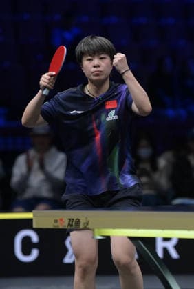 (260816) -- MALMO, Aug. 16, 2026 -- Wang Yidi of China celebrates scoring against Harimoto Miwa of Japan during the women s singles semifinal match at the WTT Europe Smash Sweden 2026 in Malmo, Sweden, Aug. 16, 2026. ) (SP)SWEDEN-MALMO Table tennis, Tischtennis WTT EUROPE SMASH 2026-WOMEN SINGLES WengxXinyang 