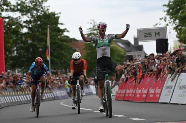 Nathalie Bex celebrates as she crosses the finish line to win the elite race at the Belgian Gravel Championships, Sunday 16 August 2026 in Grobbendonk. ELIASxROM  x183526522x