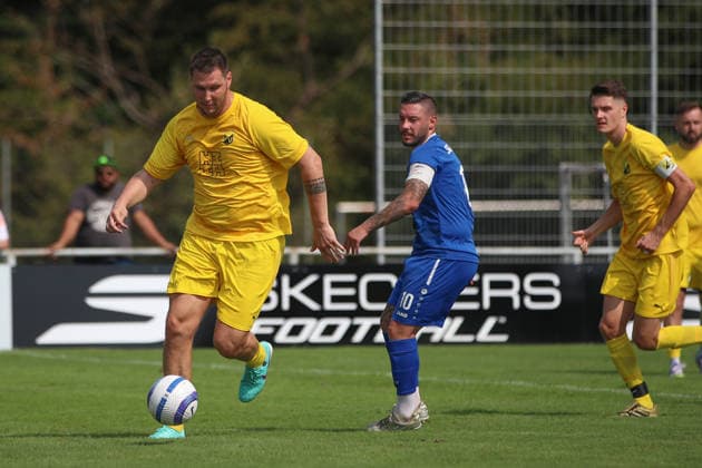 Niklas Suele (SV Tiefenbach, 22)setzt sich durch im Zweikampf, SV Tiefenbach vs. SG Kirchardt, Fussball, bfv - Kreisliga Sinsheim, 1. Spieltag, 2026 2027, 16.08.2026, SV Tiefenbach vs. SG Kirchardt, Fussball, bfv - Kreisliga Sinsheim, 1. Spieltag, 2026 2027, 16.08.2026 Östringen *** Niklas Suele of SV Tiefenbach, 22, wins a tackle, SV Tiefenbach vs. SG Kirchardt, Soccer, bfv Sinsheim District League, Matchday 1, 2026–2027, August 16, 2026, SV Tiefenbach vs. SG Kirchardt, soccer, bfv Sinsheim District League, Matchday 1, 2026–2027, August 16, 2026, Östringen Copyright: xEibner-Pressefoto VornamexNachnax EP_JPA