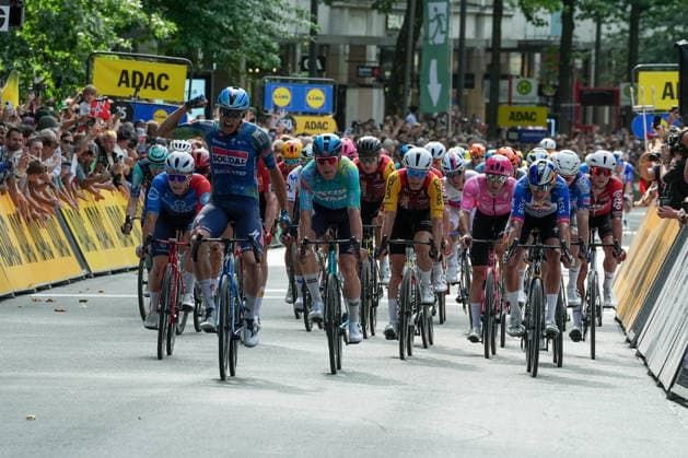 Deutschland: Hamburg - Buxtehude: ADAC Cyclassics 2026 (1.UWT), UCI Worldtour, Männer Elite, Eintages Radrennen: Sieger der DAC Cyclassics 2026: Paul Magnier, Soudal Quick-Step, Startnummer 21 *** Germany, Hamburg, Buxtehude, ADAC Cyclassics 2026, 1 UWT, UCI World Tour, Men s Elite, One-Day Cycling Race. Winner of the ADAC Cyclassics 2026: Paul Magnier, Soudal Quick-Step, bib number 21 Copyright: xStefanxTrochax