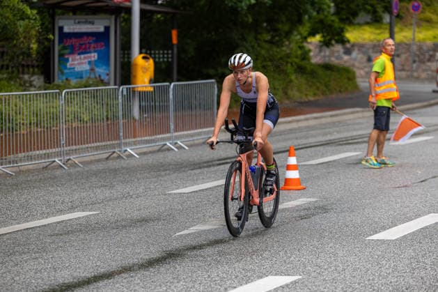 16.08.2026 USC Kiel 37. KN Förde Triathlon 2026 Sprinttriathlon Gruppe 1 (alle Frauen) Radstrecke Kiel Reventlouwiese Schleswig Holstein Deutschland *** August 16, 2026 USC Kiel 37 KN Förde Triathlon 2026 Sprint Triathlon Group 1 All Women Cycling Course Kiel Reventlouwiese Schleswig-Holstein Germany