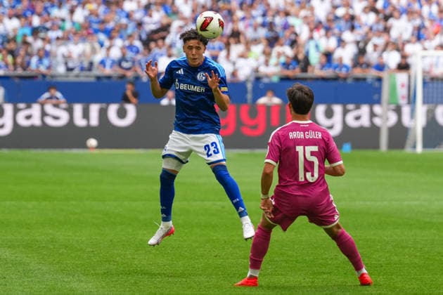 16.08.2026, xydrx, Herren, Fußball, Testspiel, FC Schalke 04 - Real Madrid, Saison 2026 2027, Veltins-Arena: Soufiane El-Faouzi (FC Schalke 04, 23) Arda Gueler (Real Madrid, 15) DFB regulations prohibit any use of photographs as image sequences and or quasi-video. *** August 16, 2026, xydrx, Men s, Soccer, Friendly Match, FC Schalke 04 vs. Real Madrid, 2026–2027 Season, Veltins Arena, Soufiane El Faouzi (FC Schalke 04), 23 Arda Güler (Real Madrid), 15 DFB regulations prohibit any use of photographs as image sequences and or quasi-video Copyright: HMBxMedia YannisxDreimann